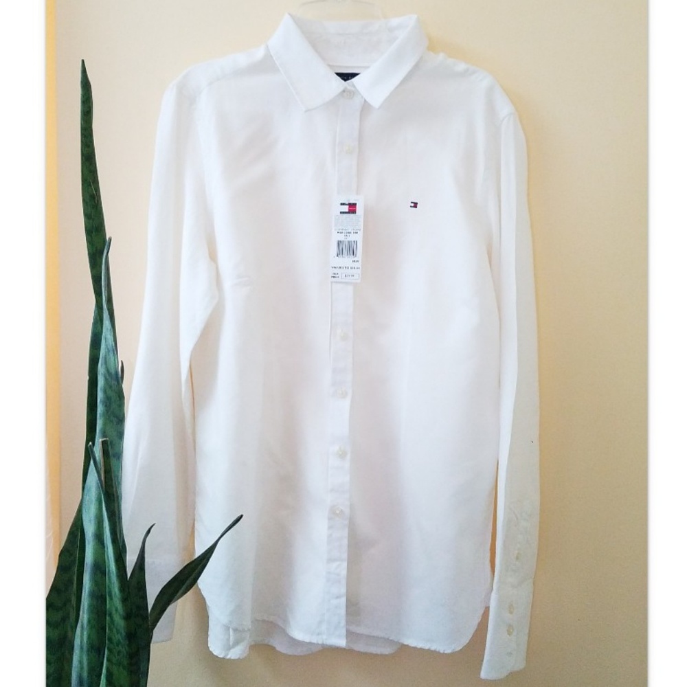 NWT Tommy Hilfiger White Button Up Dress Shirt
